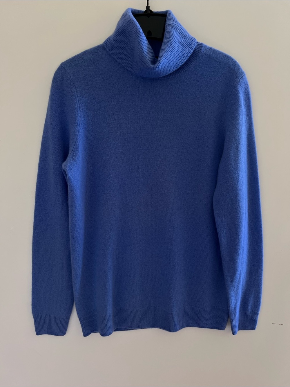 Bloomingdale's Lilac Cashmere Sweater - Picture 4 of 5